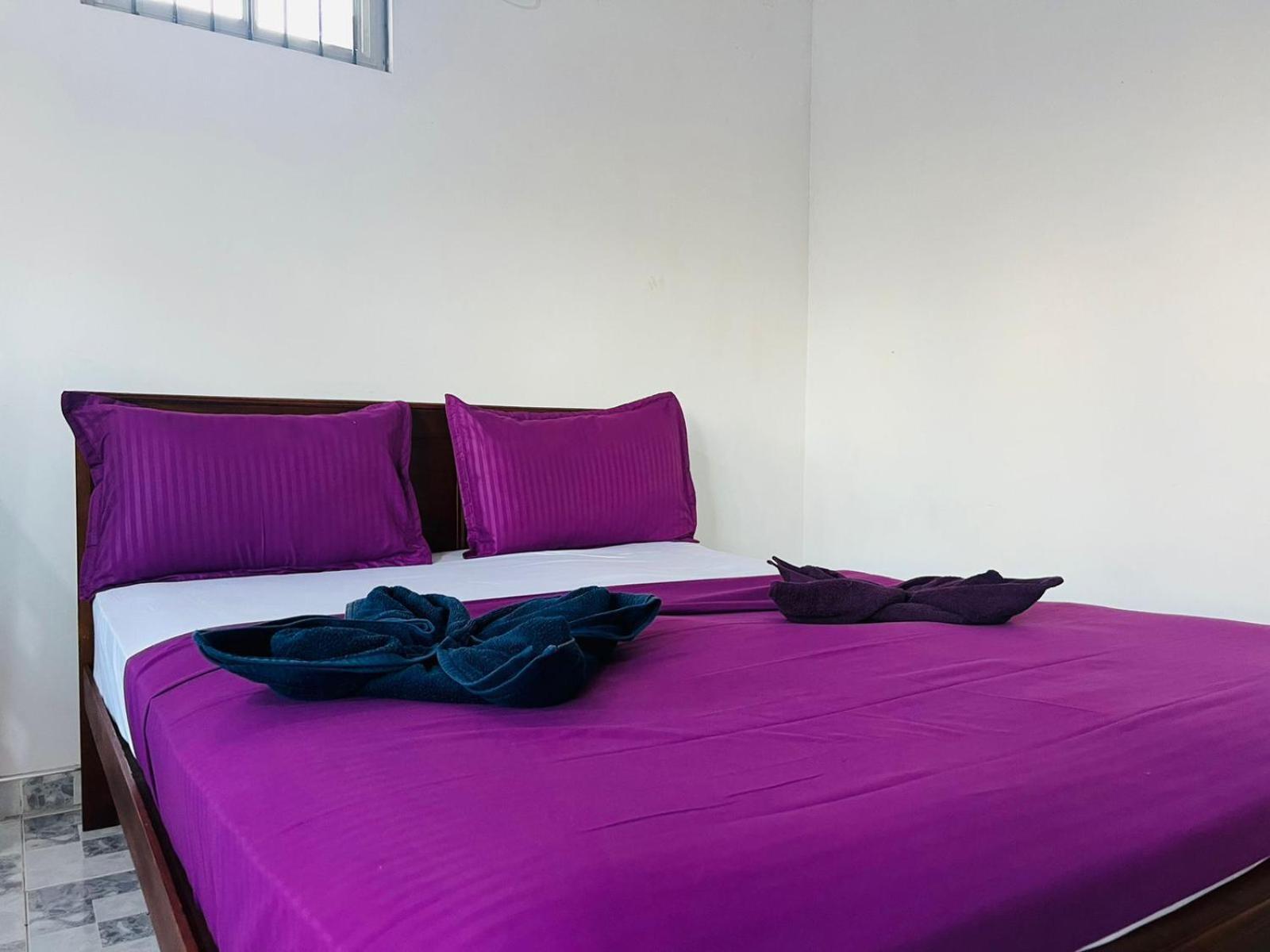 Honey Beach Hostel Negombo Exterior foto